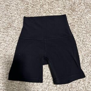 Lululemon black biker shorts 6in